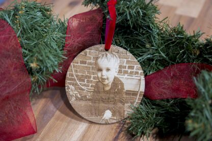 Boule de Noël Cerf personnalisable avec photo gravée – Image 2